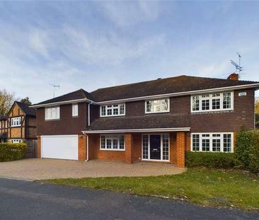 Mountbatten Rise, Sandhurst, Berkshire, GU47 - Photo 1