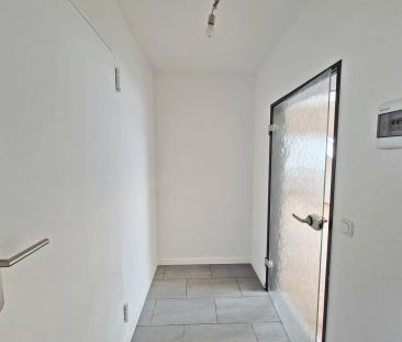 Klimatisierte, lichtdurchflutete 2-Zimmer-Dachgeschosswohnung mit E... - Foto 6