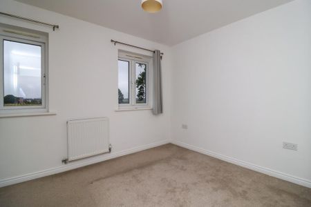 2 bedroom semi-detached house to rent - Photo 4