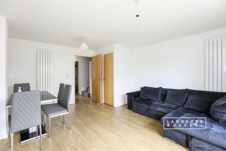 3 bedroom terraced house to rent - Photo 3