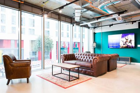 Bronze Studio Courtyard View Mid Level - Photo 4