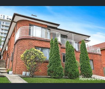 Neat and Tidy One Bedroom Unit - Photo 2