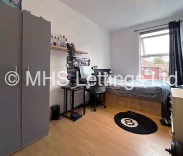 7 Bedroom Mid Terraced House for rent in Richmond Avenue - Photo 3