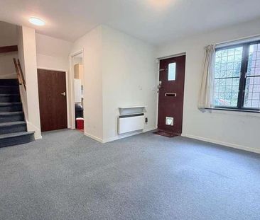 Kingston Upon Thames, Surrey, KT2 - Photo 3