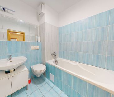 1izb. VEĽKÝ BYT S BALKÓNOM - ul. Nová Rožňavská- Kryté parkovanie- ... - Photo 1