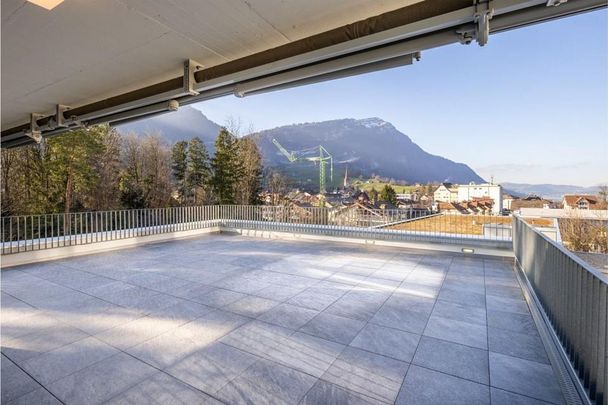 5.5-room penthouse apartment with spacious terrace - Foto 1