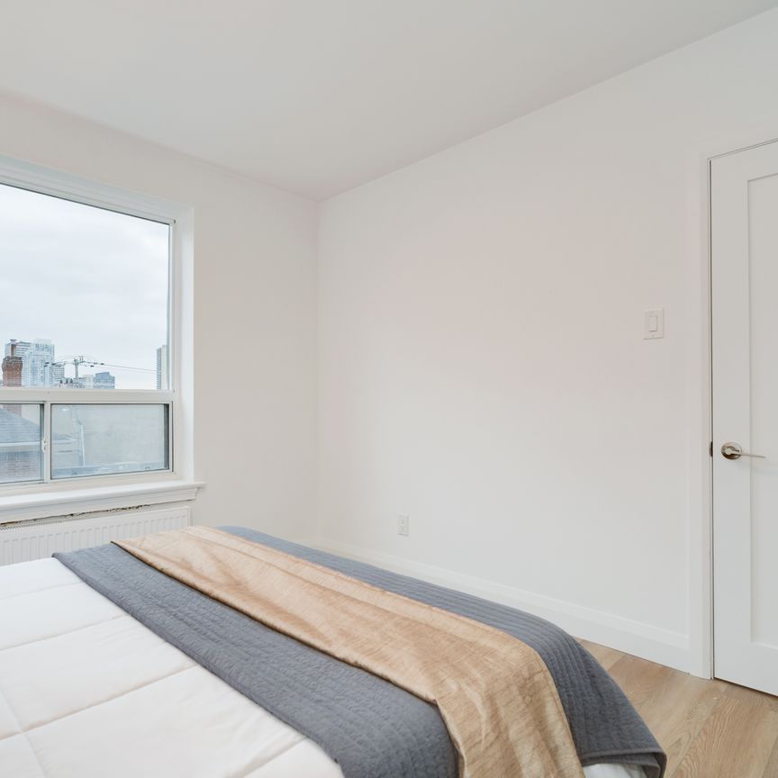 2707 Yonge Street - Photo 1