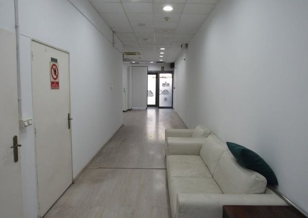 63 Carrer d'Holanda, Barcelona, Catalonia 08917
