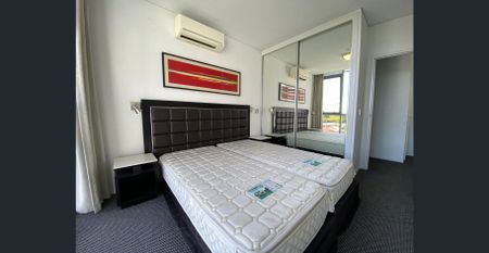Furnished Apartment with River Views, $840 pw before 5 Feb, then $875pw - Photo 4