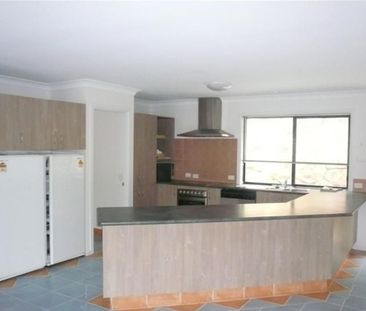 Exceptionally Positioned 4 Bedroom Home in Parkwood - Photo 1