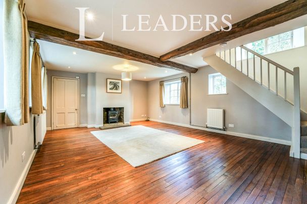 4 bedroom house to rent Coates, Cirencester, GL7 - Photo 1