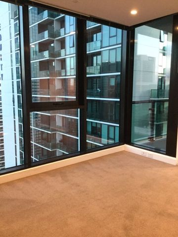 1607/601 Little Lonsdale Street - Photo 2