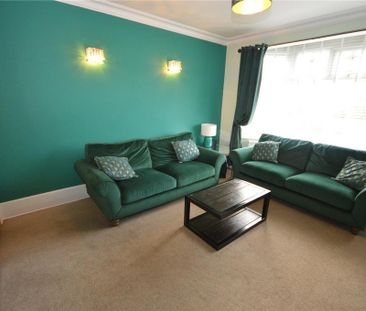 5 bedroom semi-detached house to rent - Photo 4