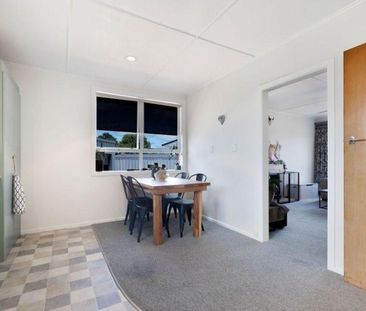 Spacious 3-Bedroom Family Home in Putaruru - Photo 2