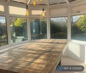 3 bedroom detached house to rent - Photo 4