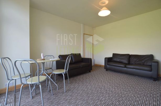 Gainsborough Road, Clarendon Park, Leicester, LE2 - Photo 1