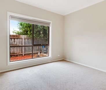 SURE TO IMPRESS - Photo 3