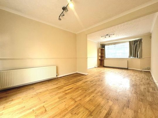 4 bedroom terraced house to rent - Photo 1