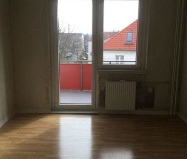 Großzügige 2 separate Zimmer, Balkon, Küche und Bad mit Fenster! - Photo 1