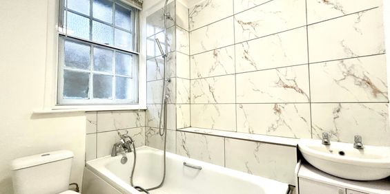 Kings Road, Berkshire Kings Road, Berkshire - Photo 3