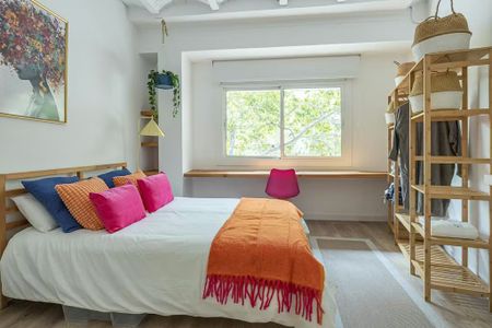 Carrer de Còrsega, Barcelona, Catalonia 08037 - Photo 2