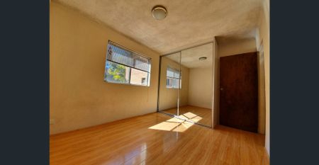 Convenient Living in Great Location! - Photo 3