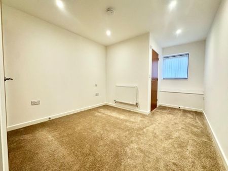 2 bedroom flat to rent - Photo 3