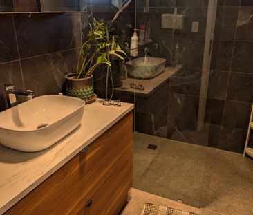 Maddington - Photo 3