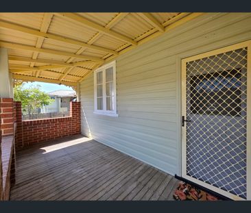 18 Beeton Parade, Taree, NSW 2430 - Photo 1