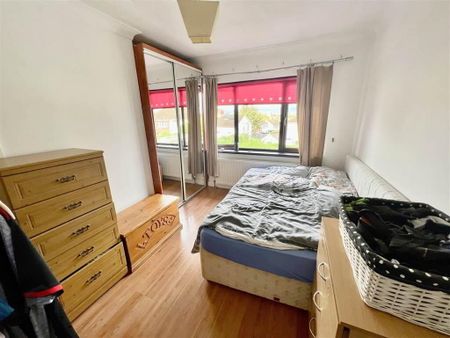 4 Cregagh Park East, Cregagh, Belfast, BT6 9LG - Photo 5