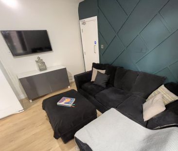 7 bedroom terraced house to rent - Photo 1