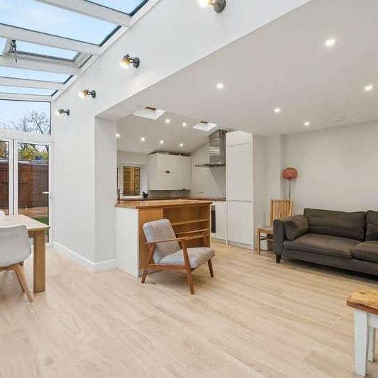 Lancaster Road, London, N4 - Photo 1