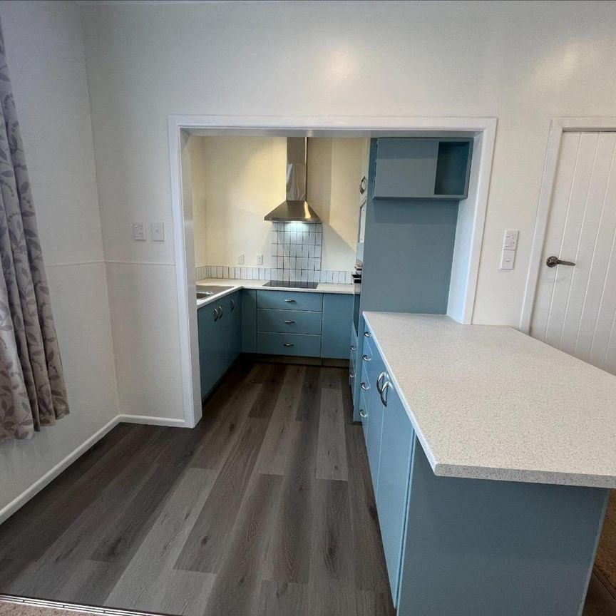 Character family home in Aramoho - Photo 1