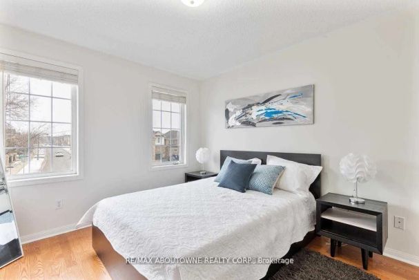 Detached Home For Lease | W9245835 - Photo 1