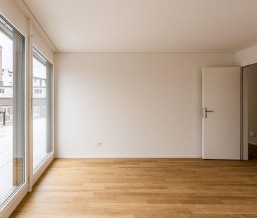 Traumhafte 2.5-Zimmer-Attika im Herzen von Biel - Photo 3