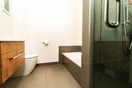 Warm and Inviting St Vincents Ave Beauty - Photo 2