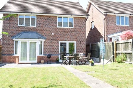 1 bedroom detached house to rent - Photo 5