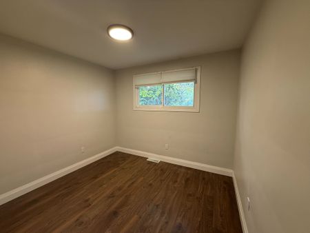 For Lease - 87 Eastdale Crescent Unit# Main Floor, Welland, Ontario - Photo 3