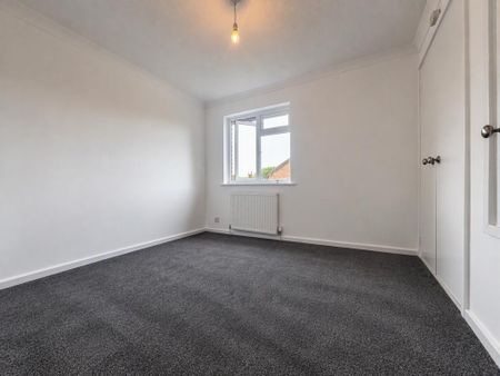 3 bedroom end of terrace house to rent - Photo 4