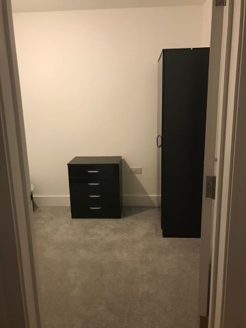 3 Bed Flat, Cameron Court, E12 - Photo 3