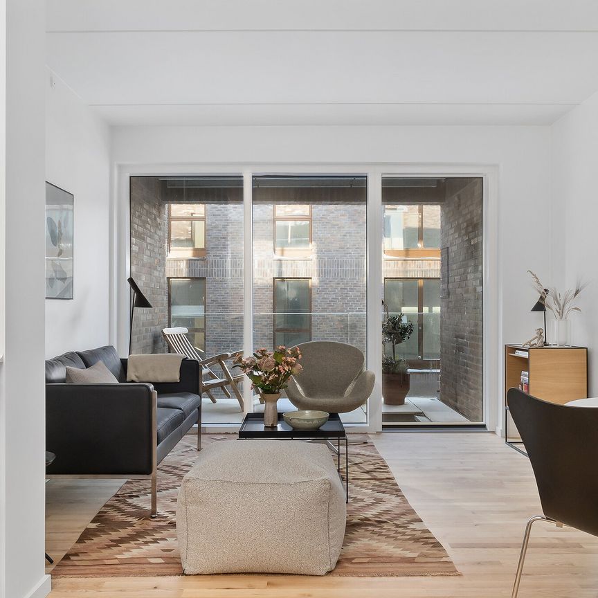 Indbydende 2 vær med altan - Photo 1