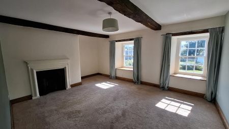 5 bedroom semi-detached house to rent - Photo 3