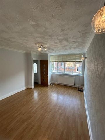 2 bedroom semi-detached house to rent - Photo 4