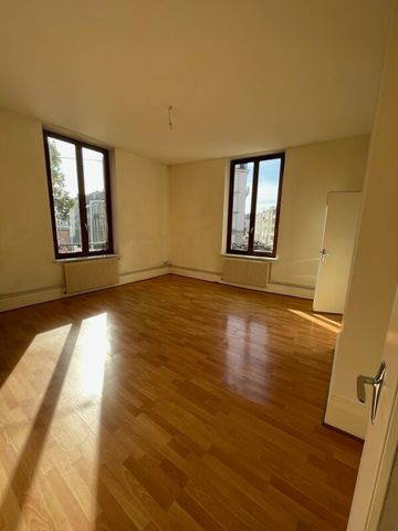 Location Appartement 3 pièces 77m² NANCY 54000 - Photo 2