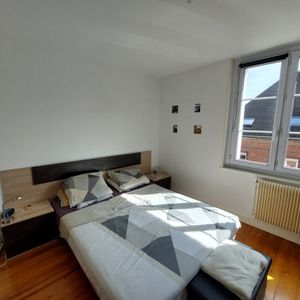 Location Appartement 3 pièces 73m² EU 76260 - Photo 2