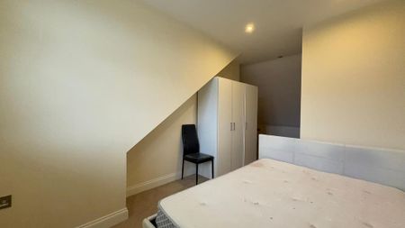3 bedroom flat to rent - Photo 5
