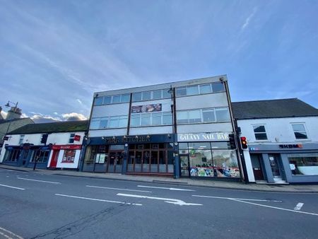 High Street, Biggleswade. SG18 - Photo 4