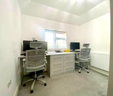 5 bedroom semi-detached house to rent - Photo 5