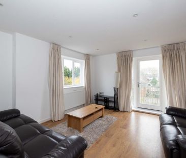 2 bedroom flat to rent - Photo 4