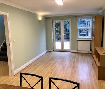 4 Bed Detached House, Shernhall Street, E17 - Photo 1